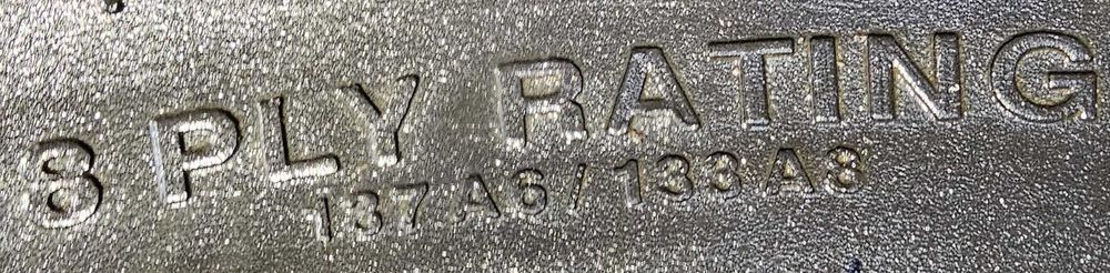 Opony 16.9-30 Vredestein CAŁE *S