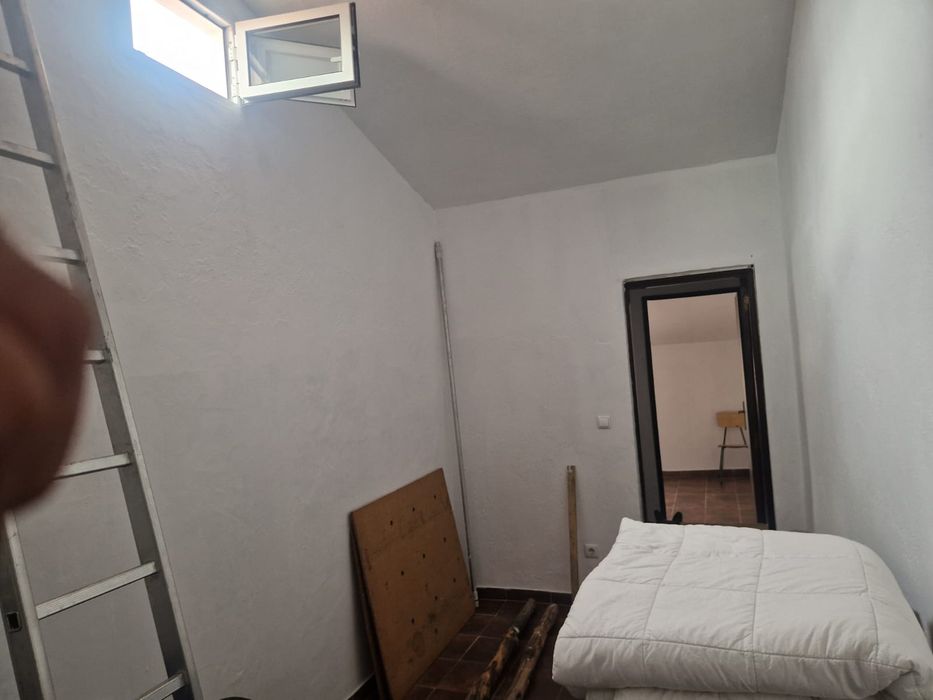 Vende casa no Alentejo em estado novo. Pronta a habitar.