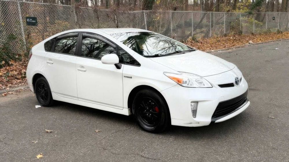 Toyota Prius Persona Series      2015