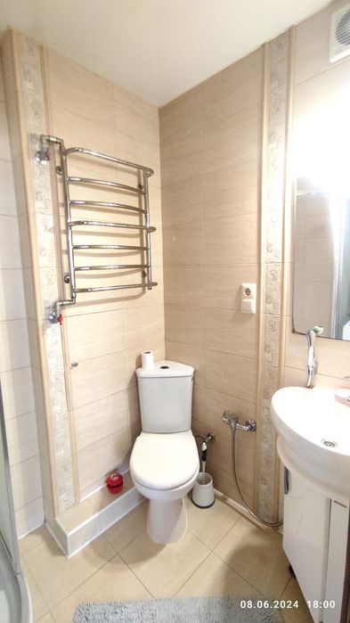 Подобово 2 кім.квартира. В центрі.