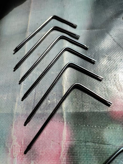 Ключ Torx шестигранний з виїмкою