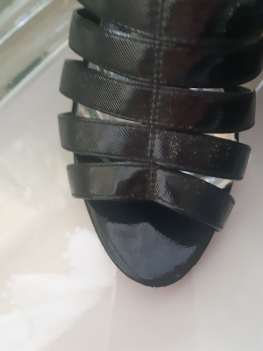 Buty ŚLICZNE botki na paski