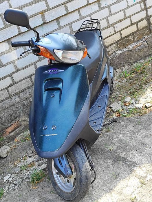 Продаю скутер торг уместен