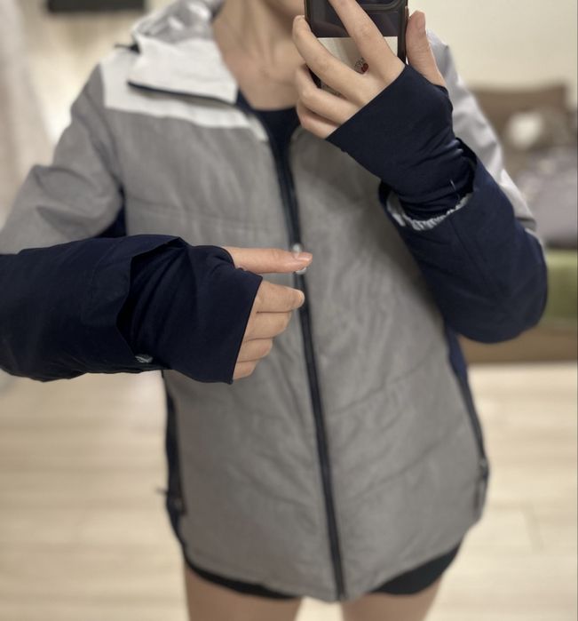 Тепла зимова куртка