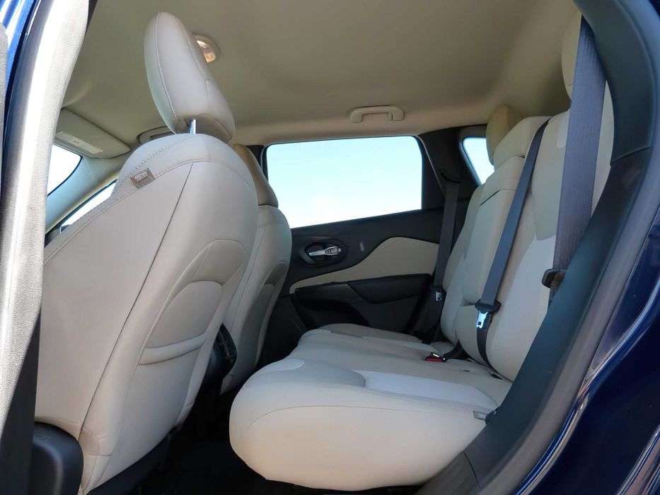 Jeep Cherokee      2016