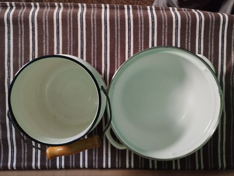 Кастрюля 3 л + бидончик