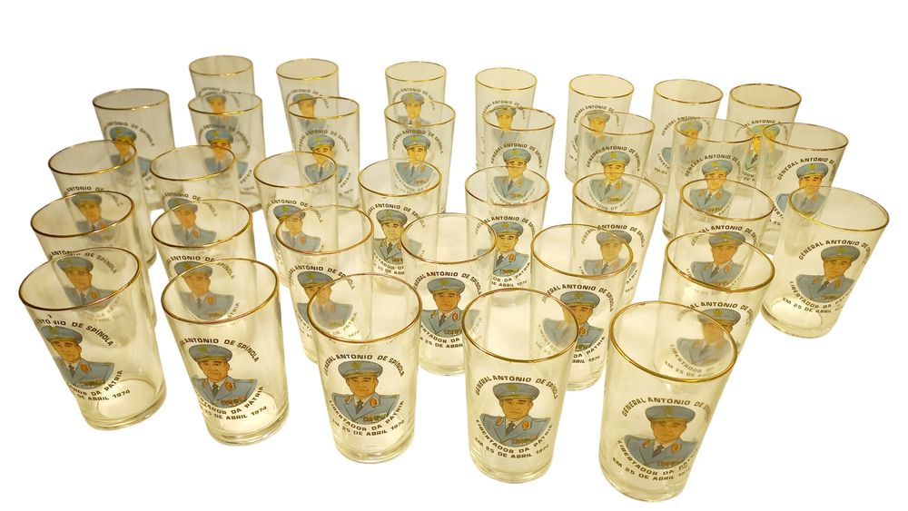 Copos 25 abril, Antonio spinola.