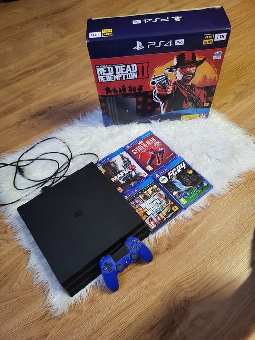 Konsola Ps4 Pro 1Tb dysk model CUH-7216b