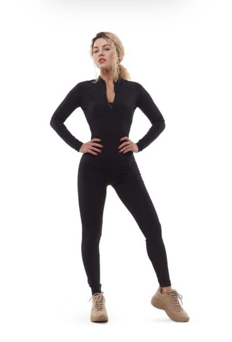 Комбинезон для спорта