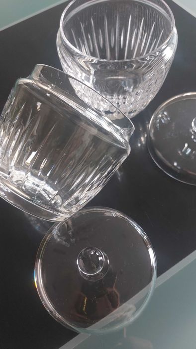 Conjunto de dois frascos pequenos da Cristal Atlantis