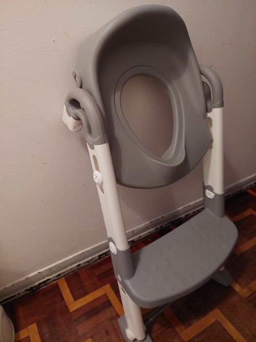 Redutor de sanita com escadas