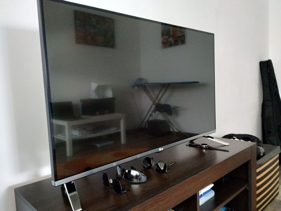 Телевізор  LG 42LB671V. SMART.3D. 42 дюйми