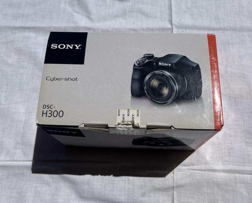 Câmara Sony CyberShot DSC- H300