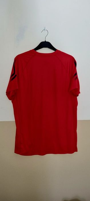 Tshirt Asics vermelha L