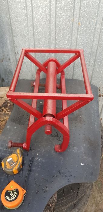 Stary uchwyt do belka