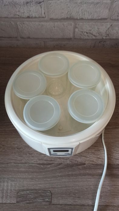 Йогуртница йогуртниця