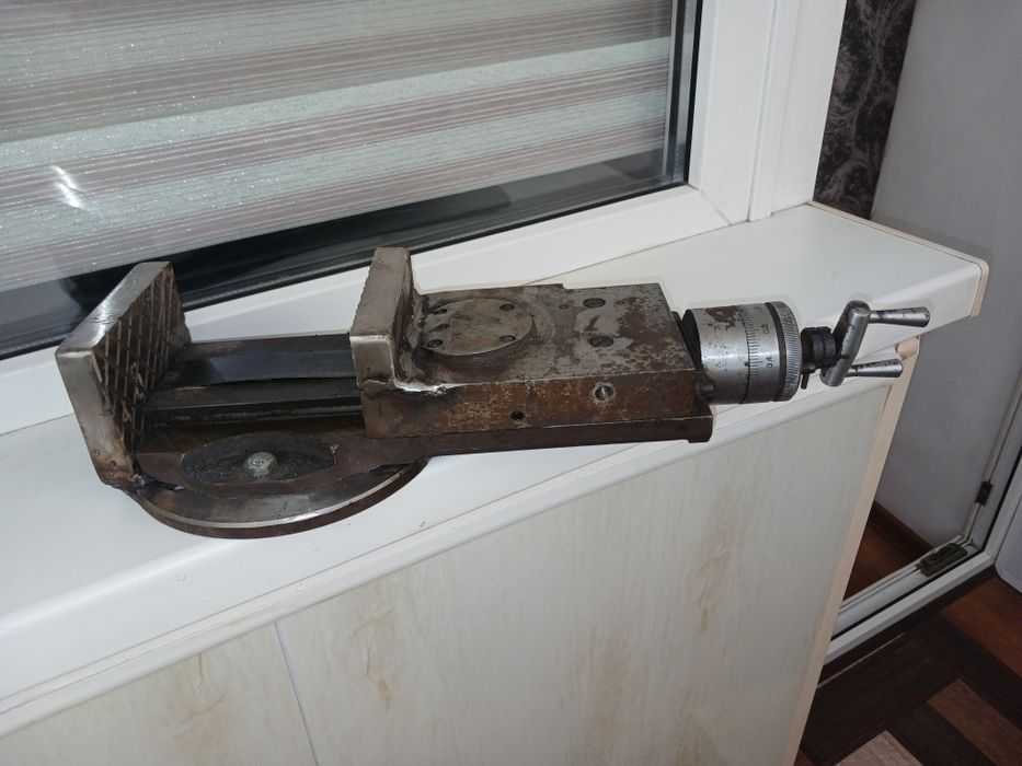 тиски для фрезерного станка