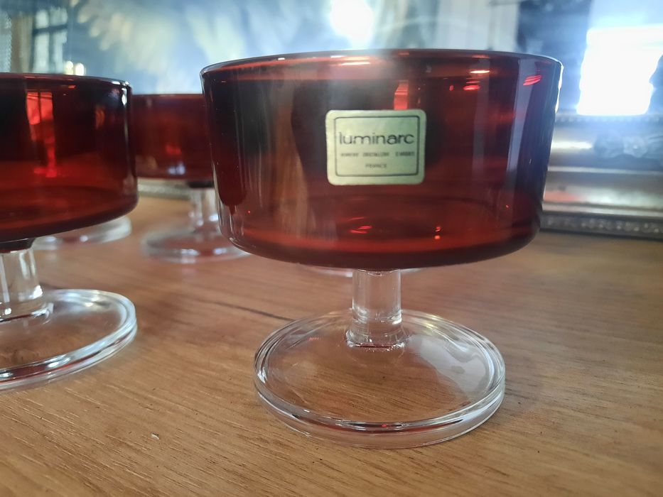 Kieliszki pucharki luminarc France lata 70 vintage rubìnowe
