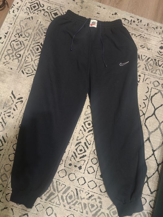 Продам штани Nike