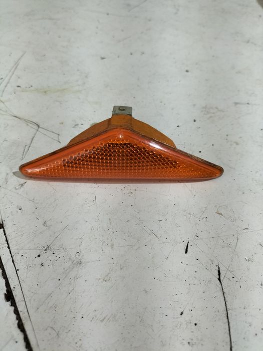 Pisca lateral Ford Focus mk1