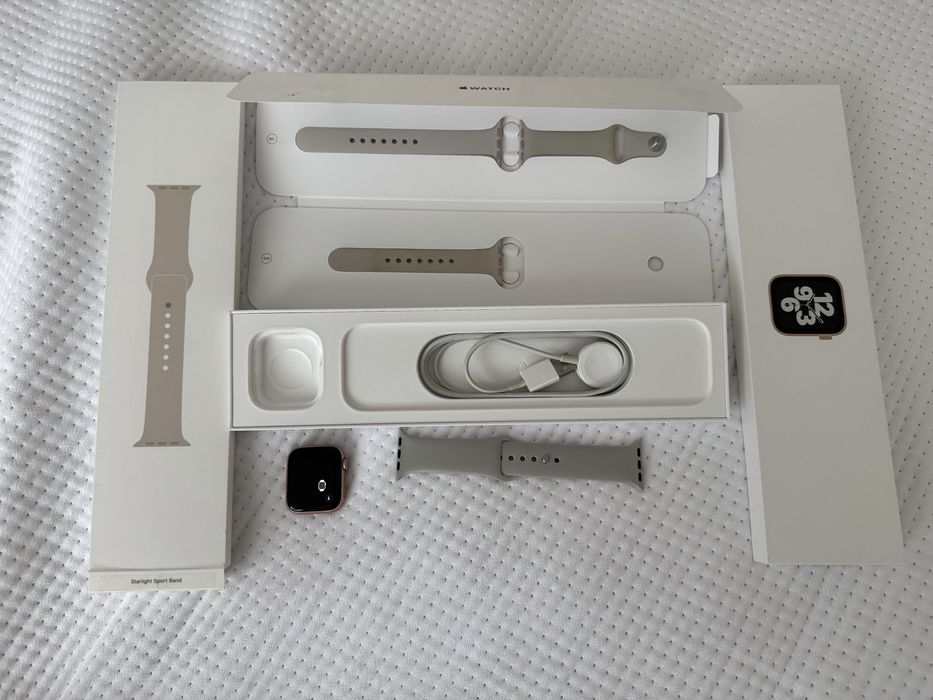 Apple Watch SE 40 mm złoty gold