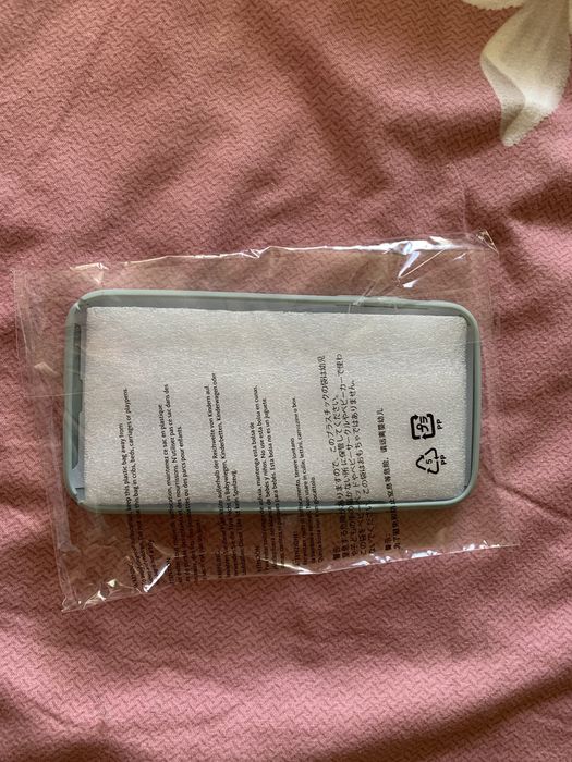 Чехол на айфон XR б/у