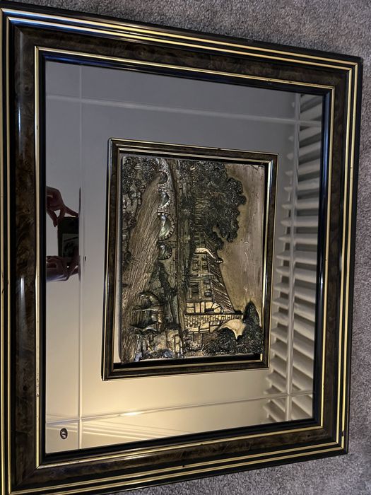 Vendo espelho com moldura e quadro interno