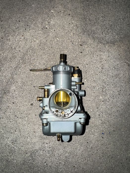 Carburador  replica mikuni 21  e escape Macra para motor sachs