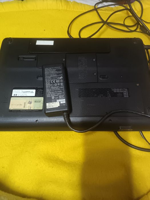 Portátil HP Compaq CQ60 em pleno funcionamento