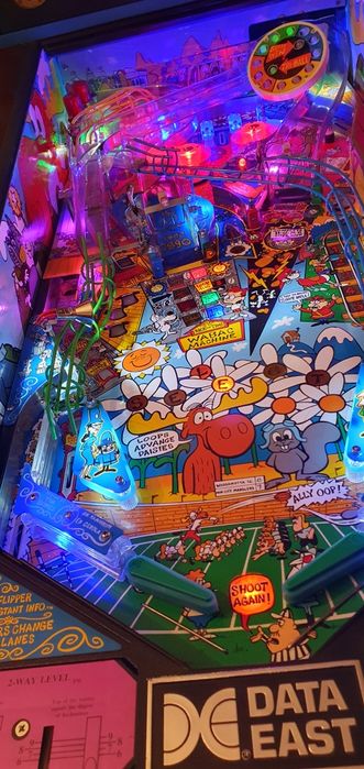 Flipper fliper pinball Rocky and Bullwinkle