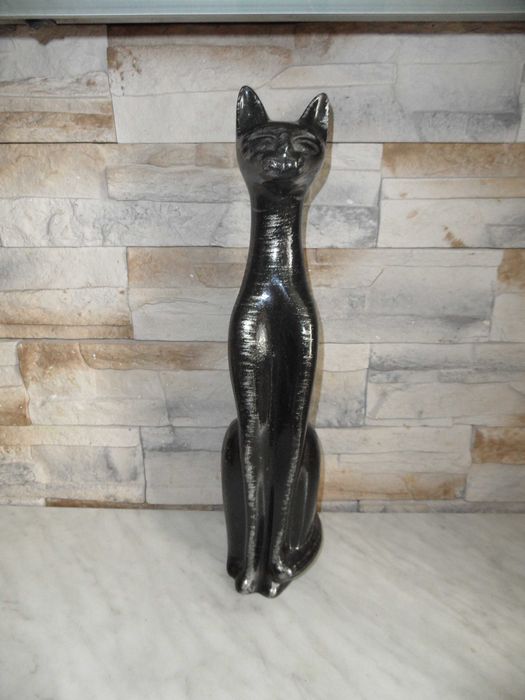 Kot figurka ceramiczna