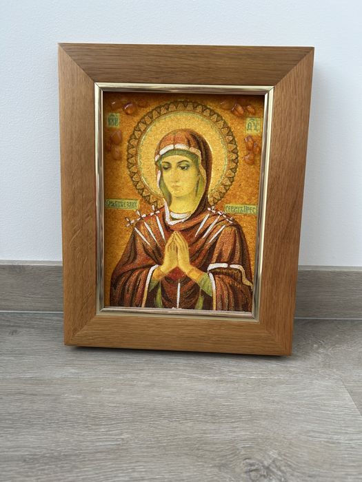 Икона из янтаря.