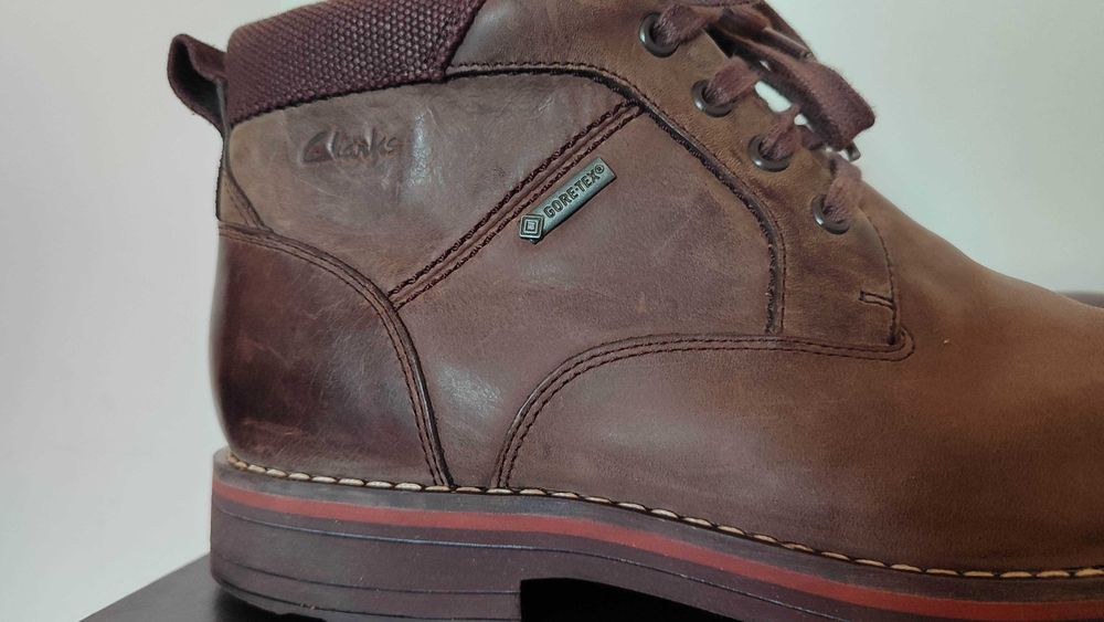 Clarks чоловічі шкіряні черевики британського бренду повсякденне технологічне взуття, оснащені фірмовою водонепроникною мембраною GORE-TEX