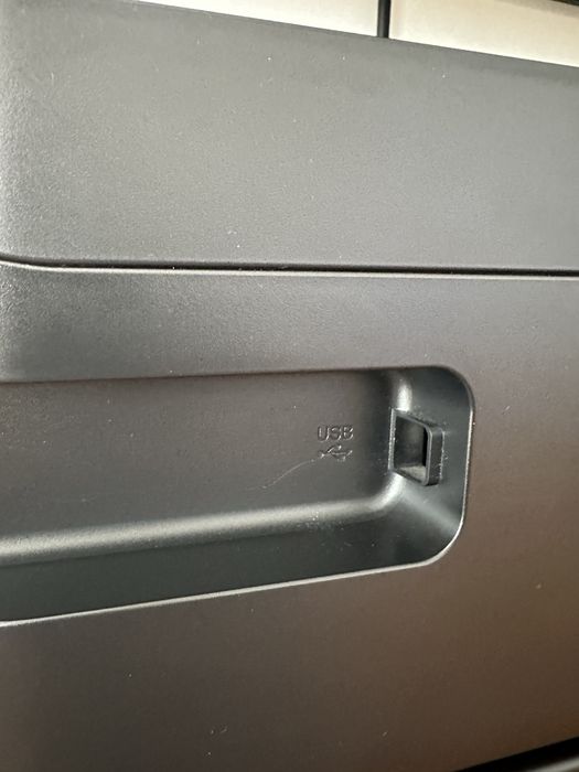 Impressora Epson XP-4200 series como nova + tinteiro preto quase cheio. Entrega em maos em Lisboa e outras zonas país