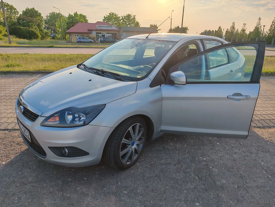 Ford Focus Ford Focus Mk2 1.6 2010 100KM Polski Salon + drugi zestaw kół na zimę