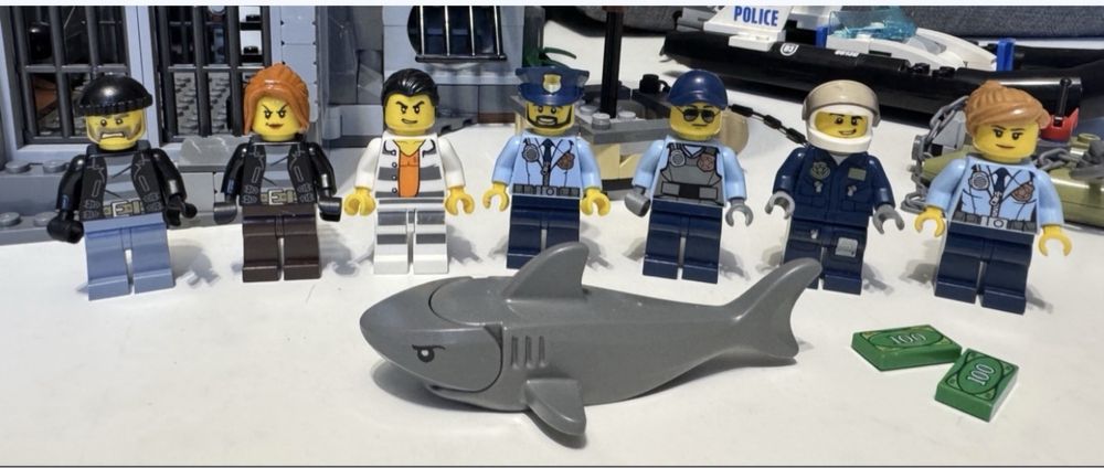 LEGO City 60130 - Więzienna Wyspa, komplet z instrukcją