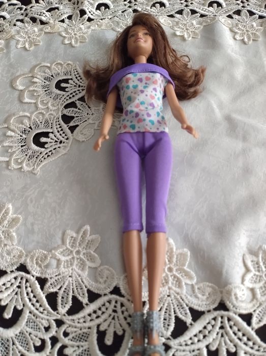 Piękna lalka Barbie.