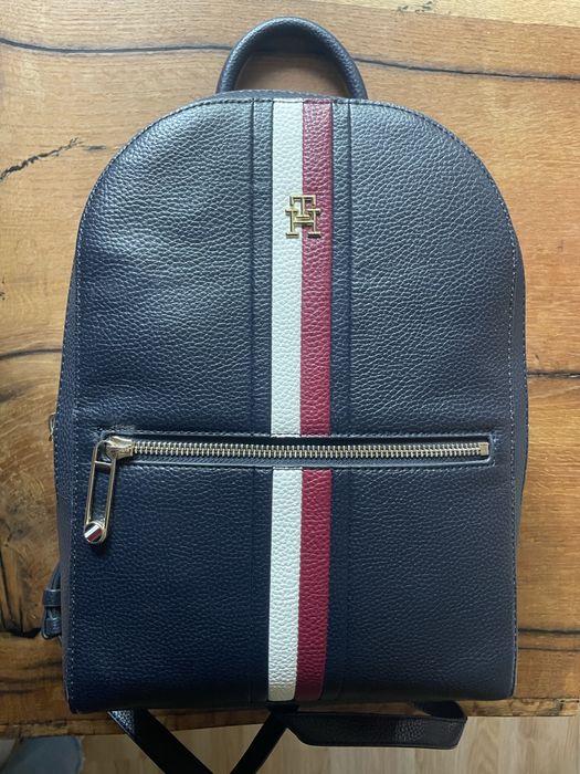 Продам рюкзак Tommy Hilfiger