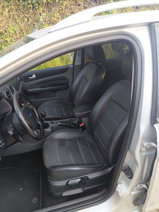 Ford Focus SW 1.6TDCi 109cv Titanium foto 4