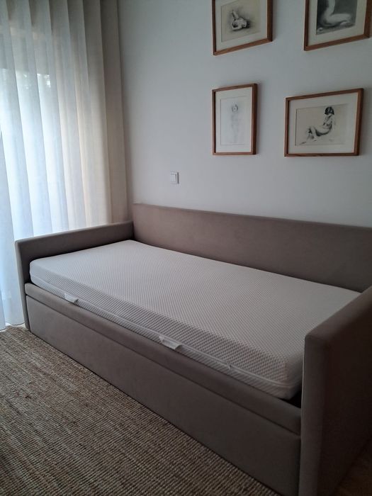 Sofá-Cama Novo com Colchões Incluídos