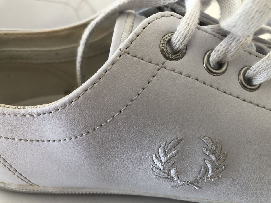 Sapatilhas Fred Perry, tamanho 40