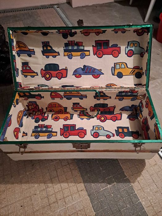 Arca madeira restaurada Vintage