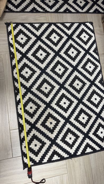 СРОЧНО. Продам палас/ковер/коврик/ковролин 2шт (цена за 1шт)