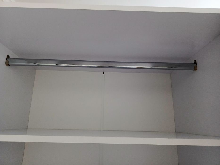 Біла глянцева шафа, шкаф, гардероб