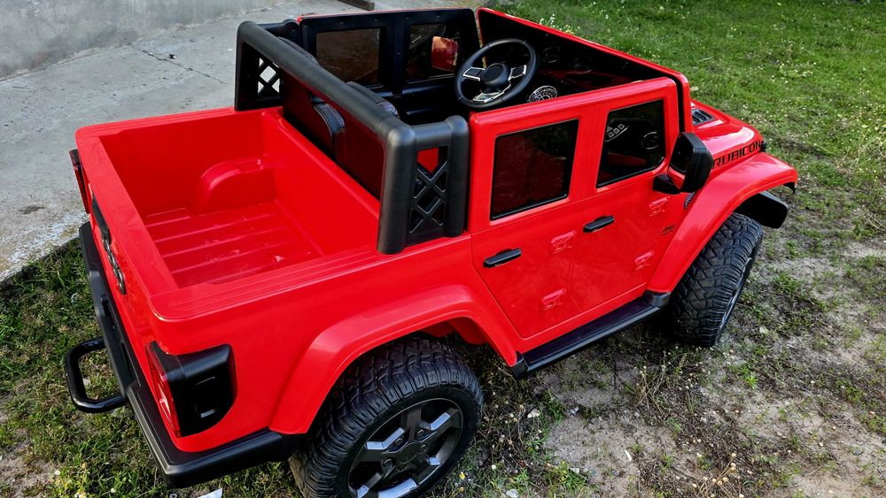 Дитячий двомісний електромобіль джип Jeep Rubicon M 5740EBLR