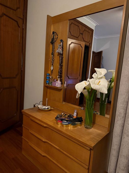 Cómoda em faia maciça