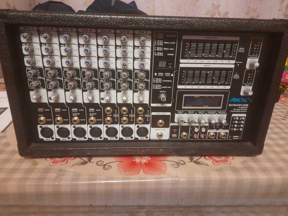 Підсилювач Арктік з колонками