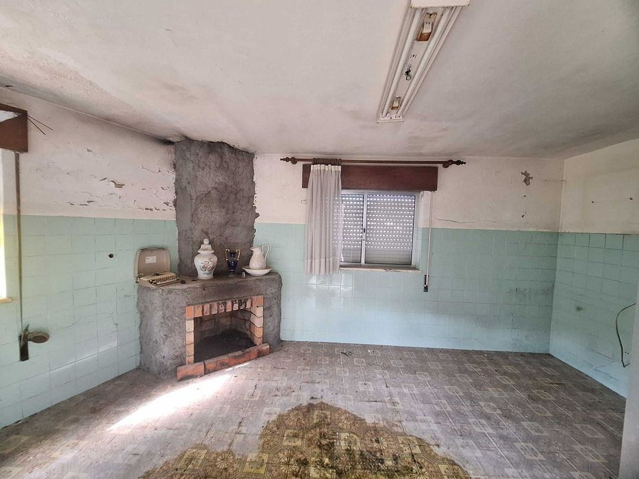 Moradia para Reconstrução – Excelente Oportunidade de Investimento