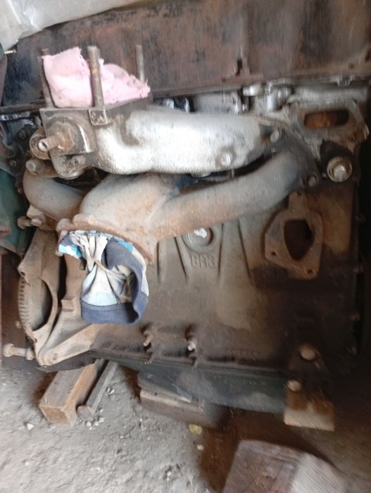 Продам троїчний двигун