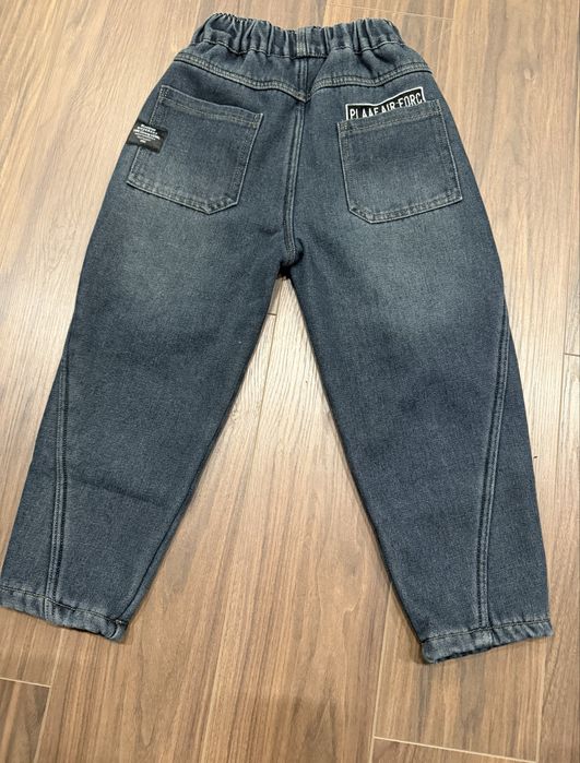 Джинси зимові на утепленні дуже стильні